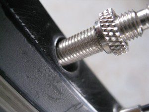 presta adapter nut and presta valve in schrader rim